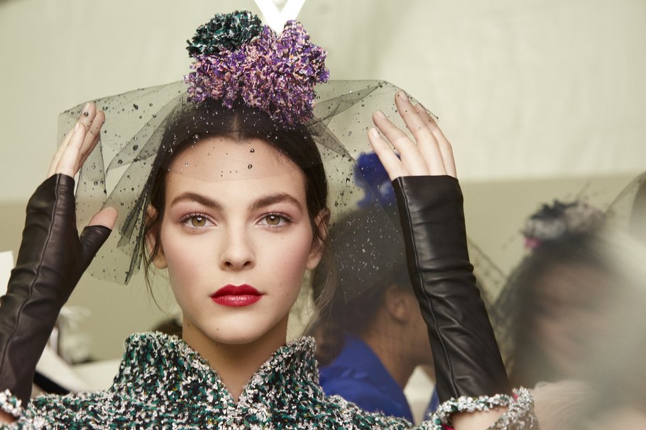 シャネル オートクチュール(CHANEL Haute Couture) 2018年春夏バックステージ - 写真8