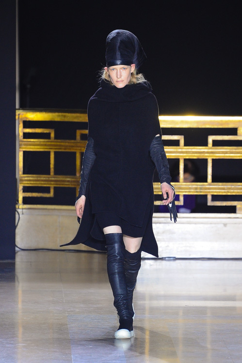 リック・オウエンス(Rick Owens) 2014-15年秋冬ウィメンズコレクション  - 写真1