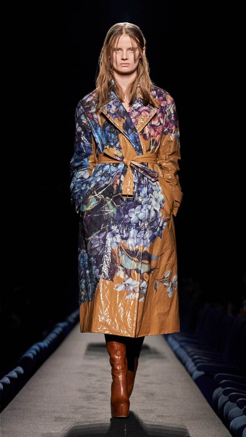 ドリス ヴァン ノッテン(DRIES VAN NOTEN) 2023-24年秋冬ウィメンズコレクション  - 写真21