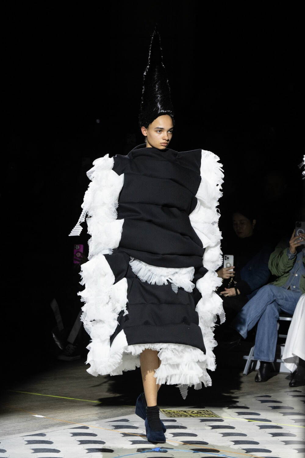 コム デ ギャルソン(COMME des GARÇONS) 2023-24年秋冬ウィメンズコレクション  - 写真7