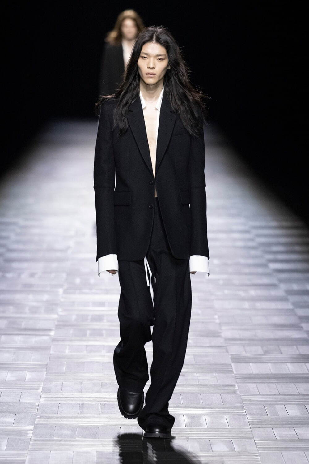 アン ドゥムルメステール(ANN DEMEULEMEESTER) 2023-24年秋冬ウィメンズ&メンズコレクション  - 写真5