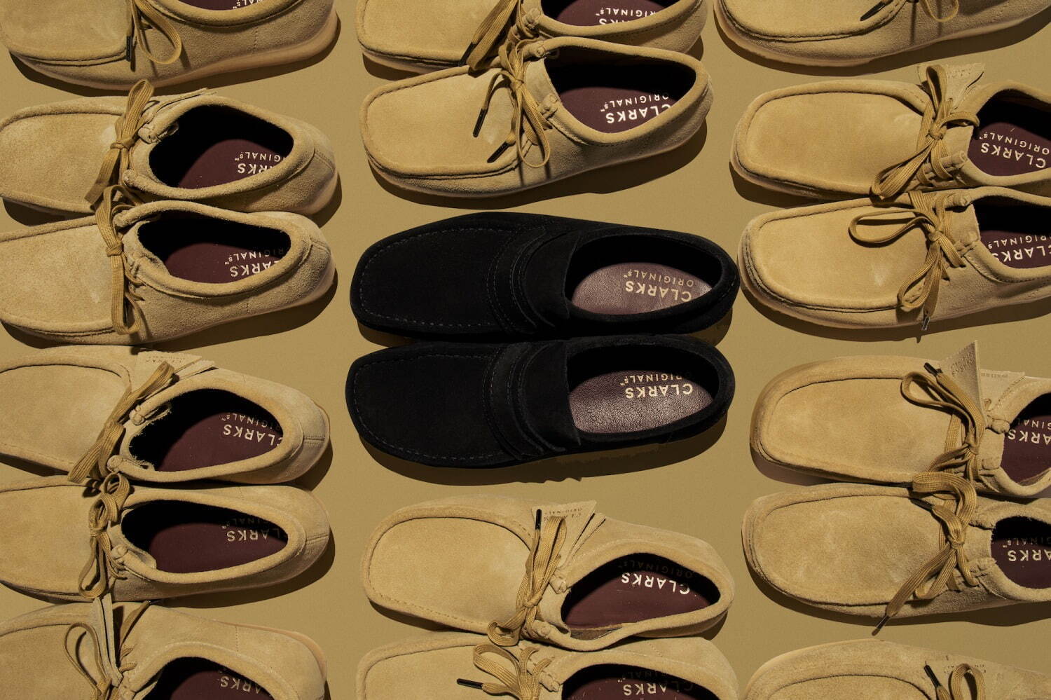 クラークス(Clarks) ワラビーローファー｜写真1