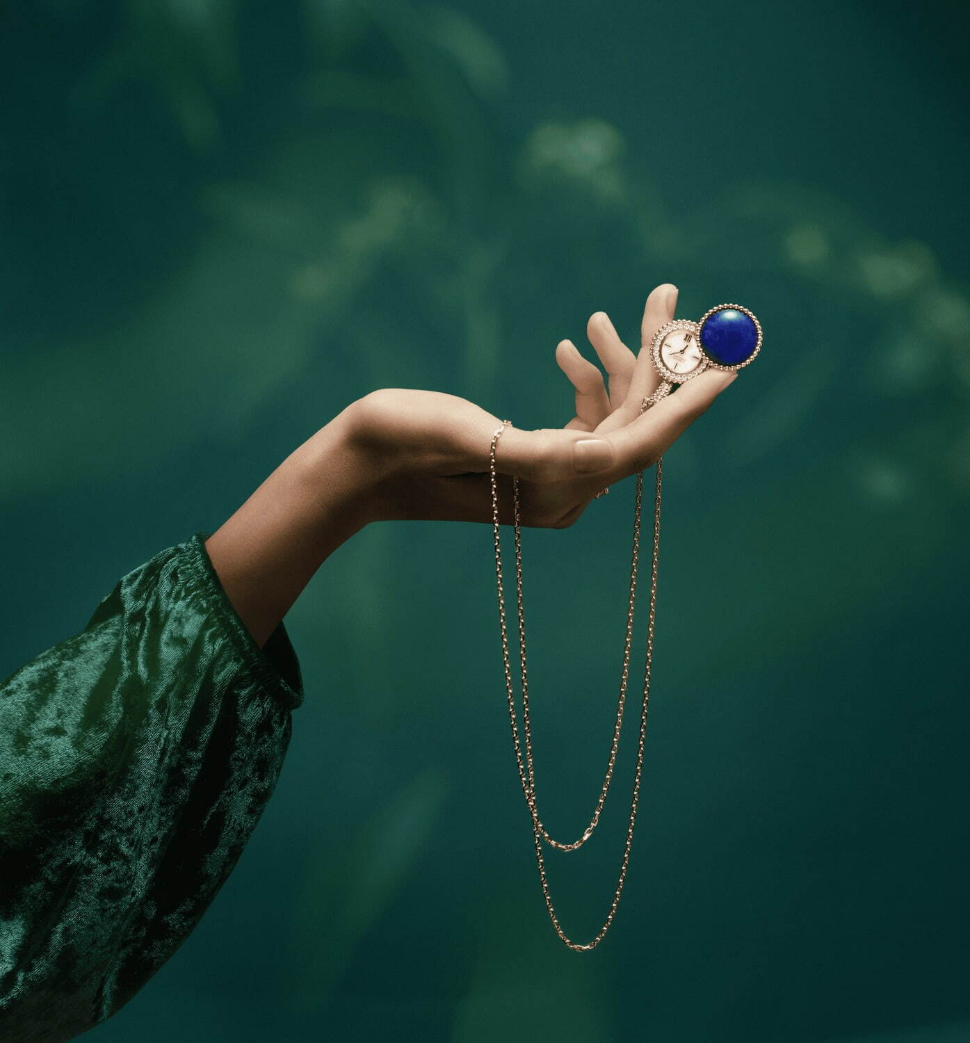 ヴァン クリーフ＆アーペル(Van Cleef & Arpels) ペルレ ウォッチ｜写真1