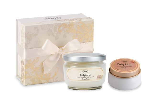 SABON23年母の日限定ギフト、“ローズの香り”ボディスクラブ＆ローションのセット｜写真3