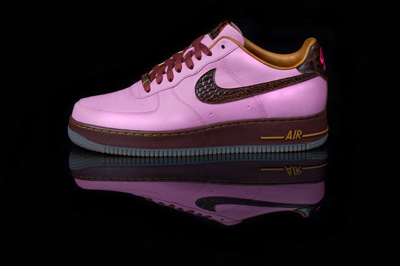 ナイキ(NIKE) NIKE AIＲ FORCE 1 LOW｜写真1