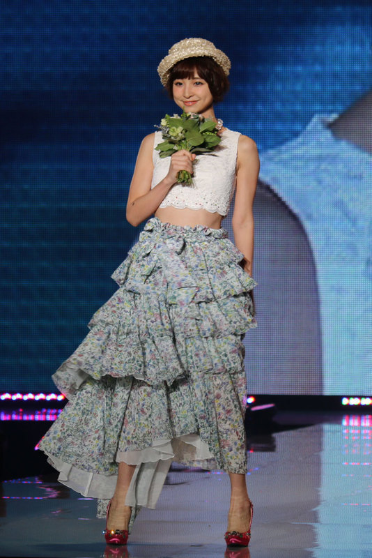 【前篇】東京ランウェイ2014 S/S - 中村アン、篠田麻里子登場、E-girlsのライブも｜写真7