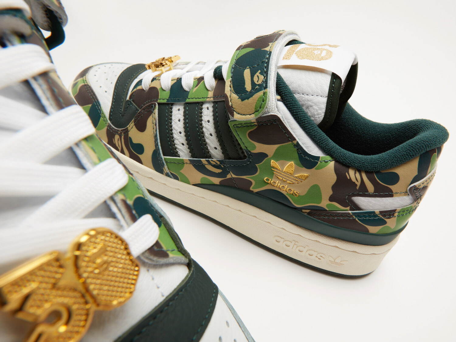 ア ベイシング エイプ(A BATHING APE), アディダス オリジナルス(adidas Originals) フォーラム 84 ロウ｜写真2