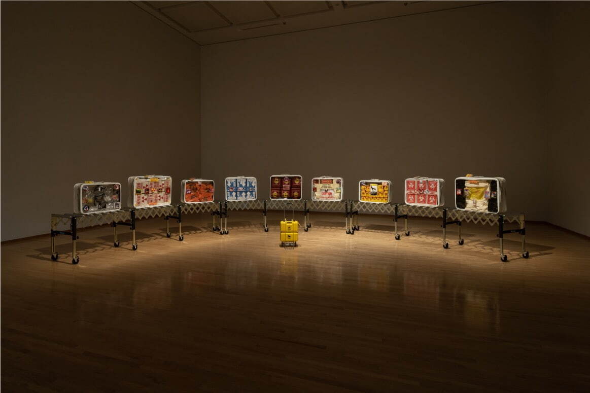 三上晴子 《スーツケース｜World Membrane: Disposal Containers - Suitcases》《［スーツケース(黄)］》(部分)
1992-93年
MOTコレクション展示風景 撮影：柳場大