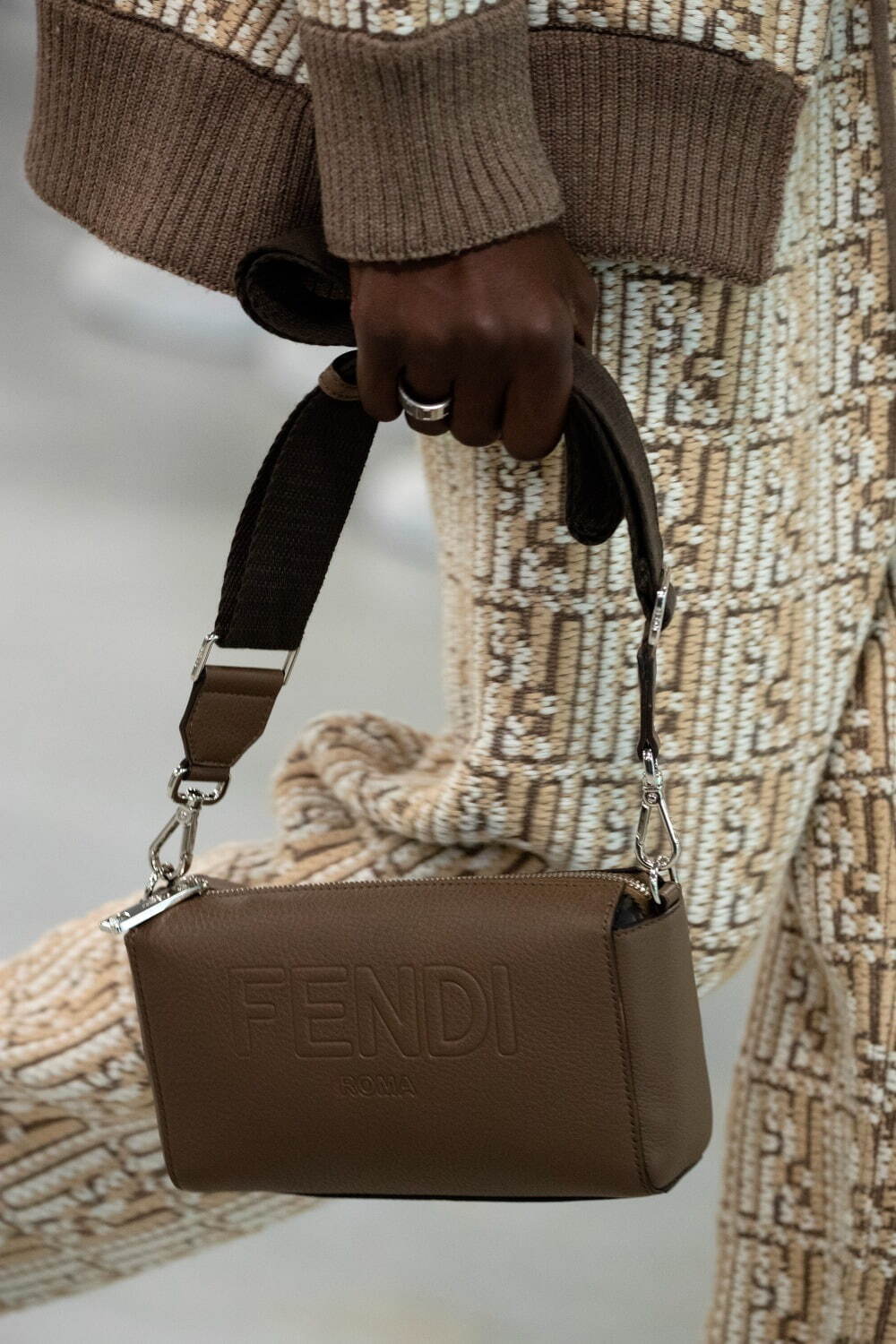 フェンディ(FENDI) 2024年春夏メンズコレクション ディテール - 写真16