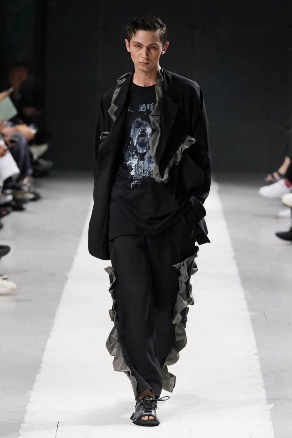 ヨウジヤマモト(Yohji Yamamoto) 2024年春夏メンズコレクション  - 写真67