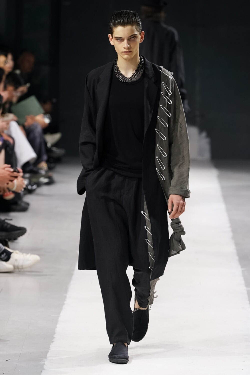 ヨウジヤマモト(Yohji Yamamoto) 2024年春夏メンズコレクション  - 写真91