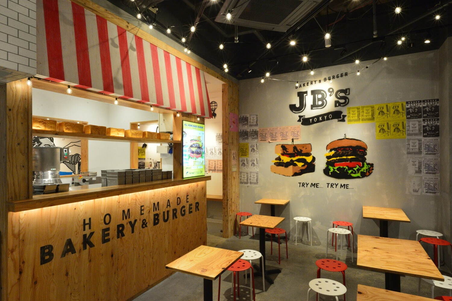 クラフトバーガー専門店「ジェービーズ トーキョー」渋谷ミヤシタパークに、“四角い”自家製ハンバーガー｜写真5