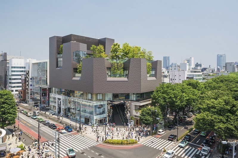 東急プラザ表参道原宿に“新たな形の商店街”「ローカル」カフェやアパレルなど多彩なショップが次々出店｜写真1