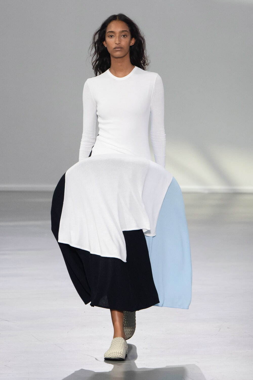 JW アンダーソン(JW Anderson) 2024年春夏ウィメンズコレクション  - 写真22