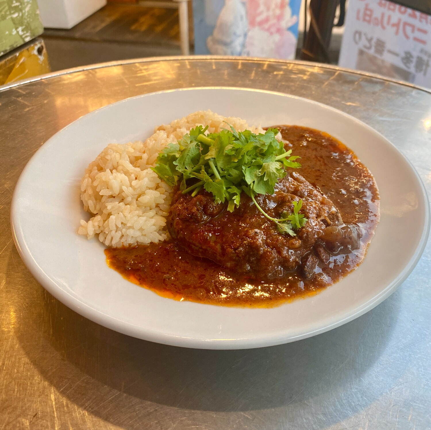 「吉祥寺カレーフェスティバル 2023」吉祥寺駅周辺で開催、個性豊かなカレーを食べ歩き｜写真1