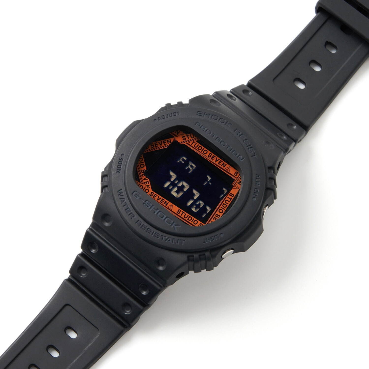 「スタジオセブン X カシオ CAUTION LOGO G-SHOCK DW-5750」14,850円