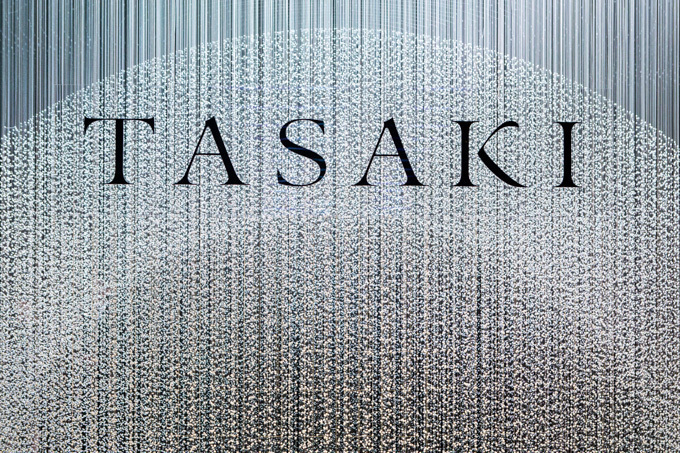 TASAKI、創業60周年イベントを開催 - 総額8億円パール18万粒のスノードームを制作｜写真1