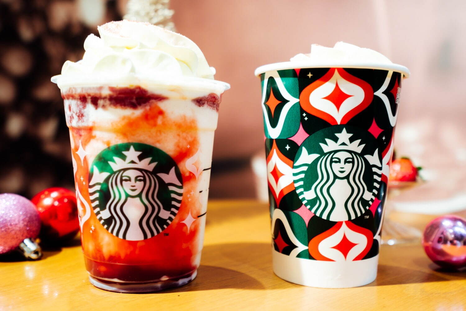 スターバックス(Starbucks Coffee) ストロベリー メリークリーム フラペチーノ｜写真4