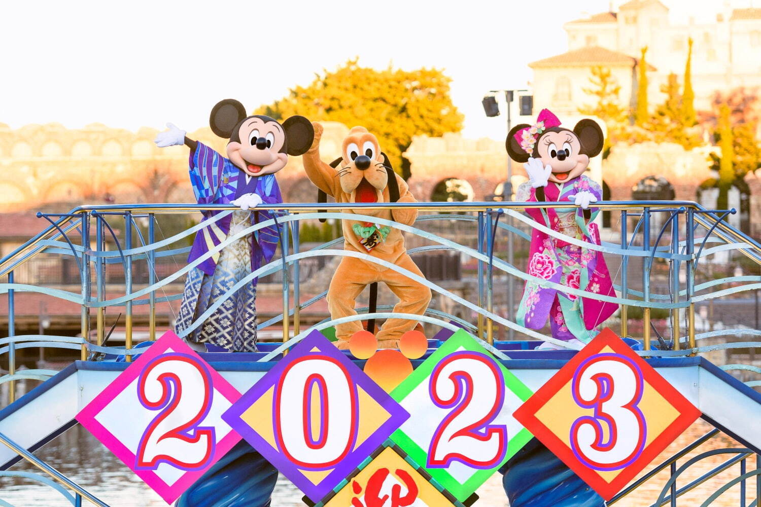 東京ディズニーランド＆東京ディズニーシーの2024年お正月イベント、和服グリーティングや限定グッズ｜写真3