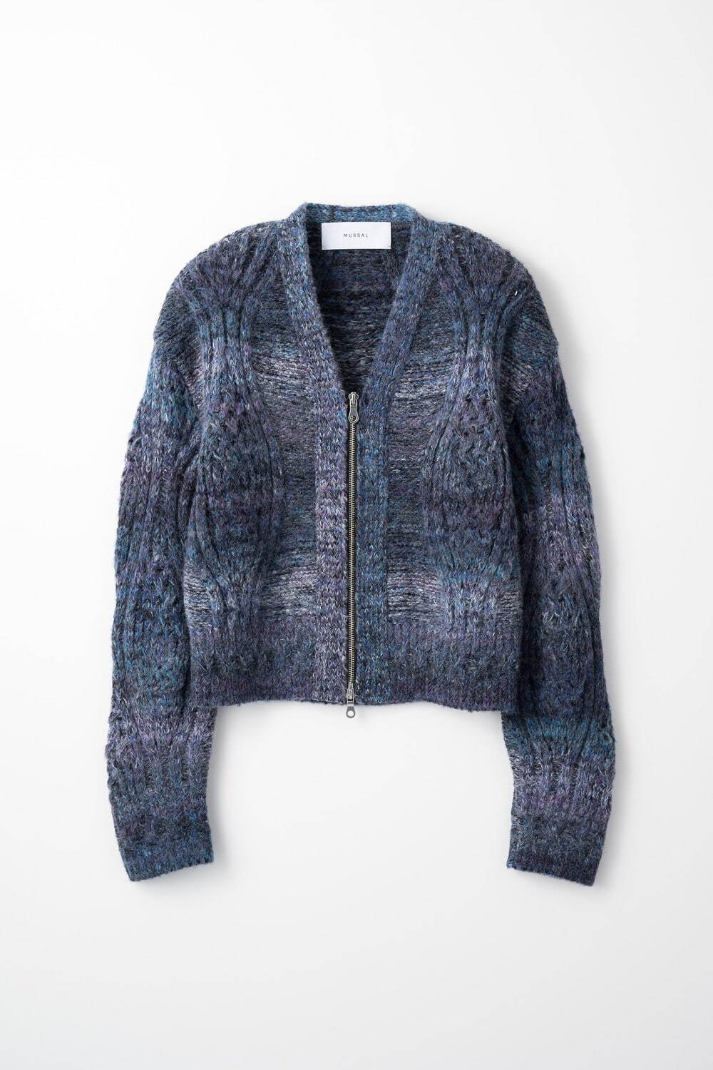 Hazy knit cardigan 37,400円