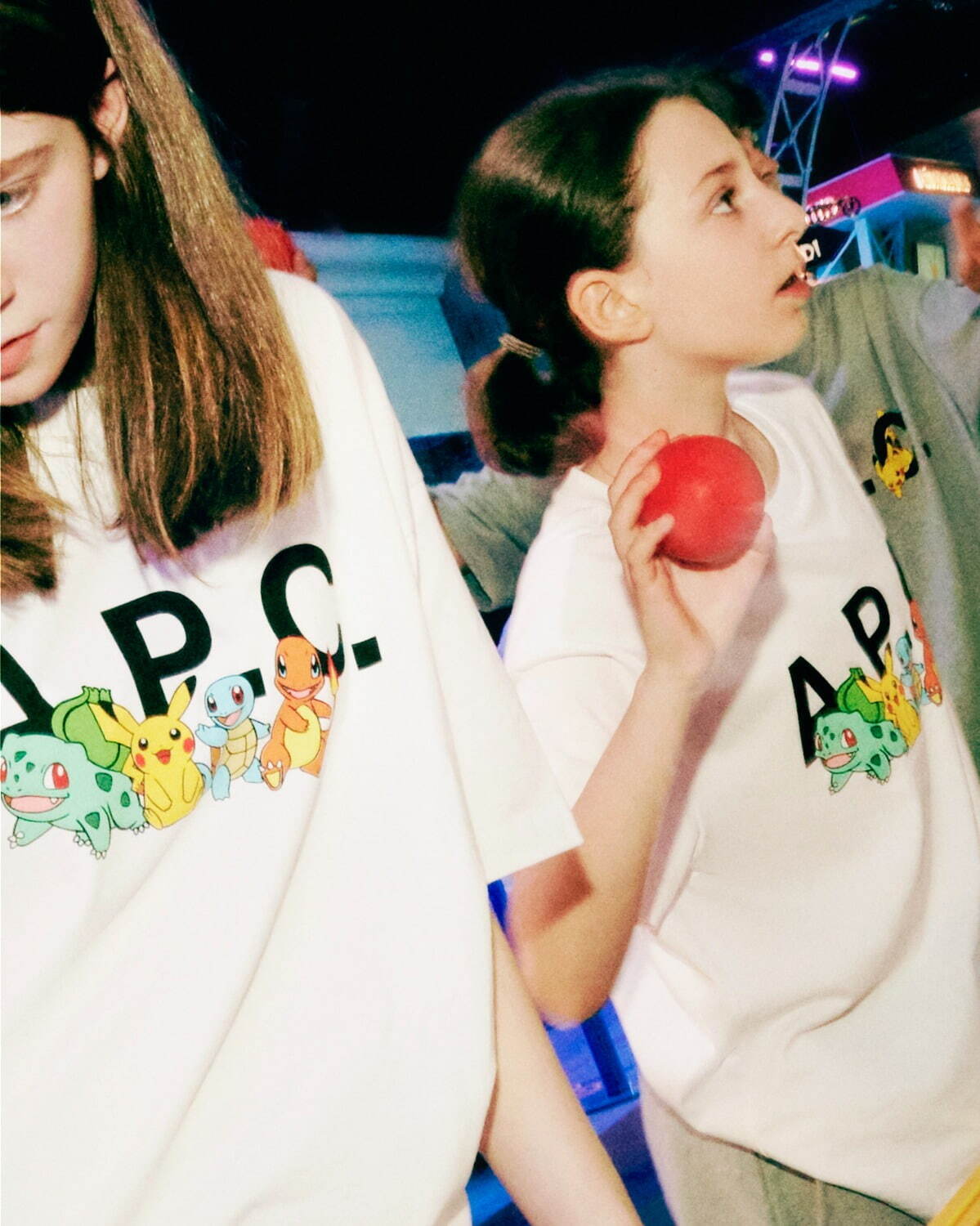 A.P.C. × ポケモン - ピカチュウ＆初代御三家のスウェットやTシャツ、ハーフムーンバッグなど｜写真46