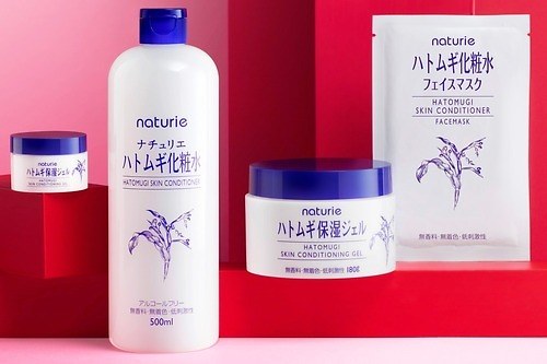 ナチュリエ「ハトムギ化粧水」現品＆保湿ジェルの23年冬限定スキンケアセット、潤いフェイスマスクも