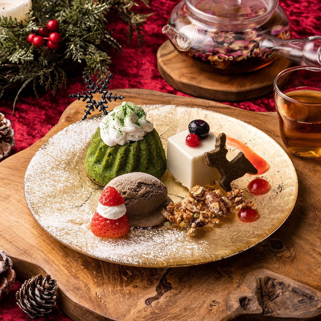 茶寮都路里 京都伊勢丹店のクリスマスパフェ、“ツリー風”タルト＆スノーマン型抹茶クッキー｜写真3