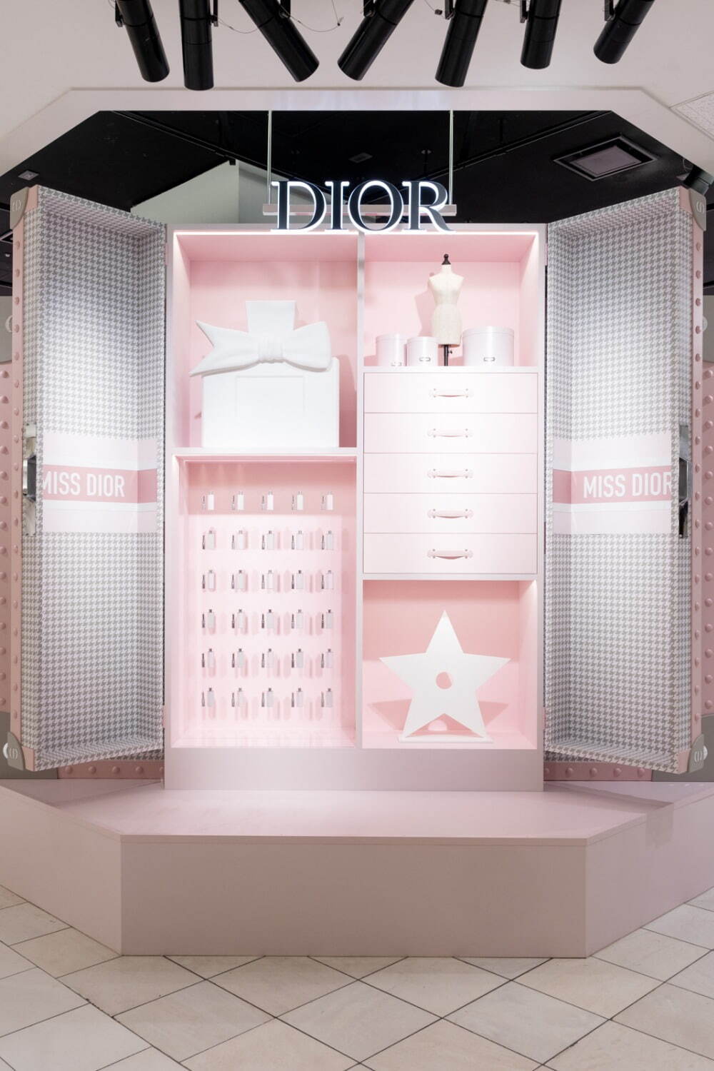 ディオール(DIOR) ディオール 魔法のトランク｜写真17