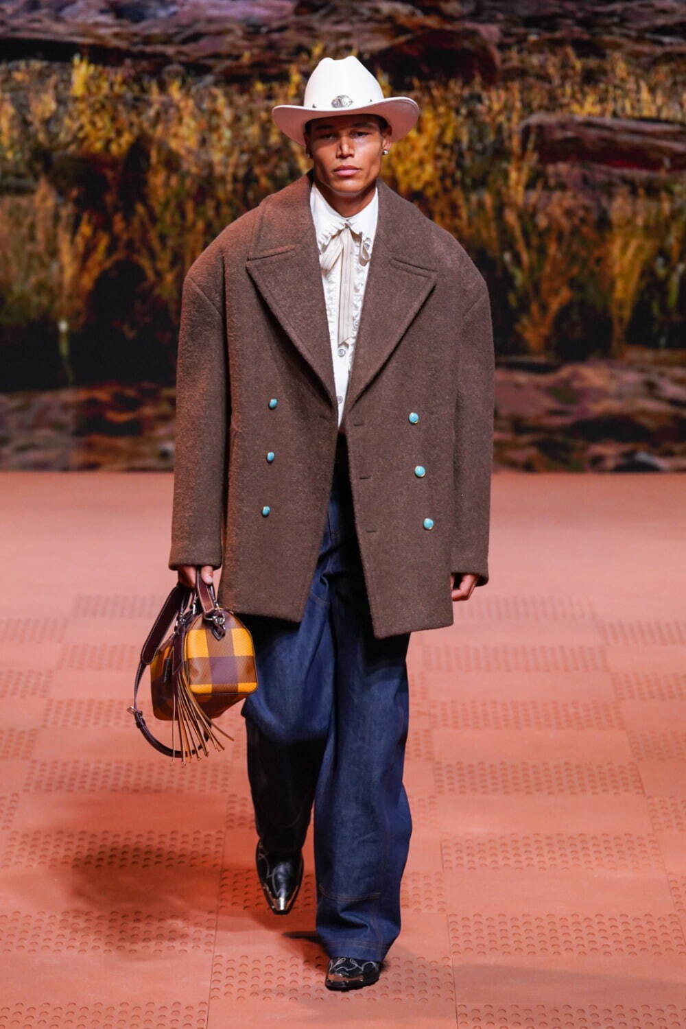 ルイ・ヴィトン(LOUIS VUITTON) 2024-25年秋冬メンズコレクション  - 写真23