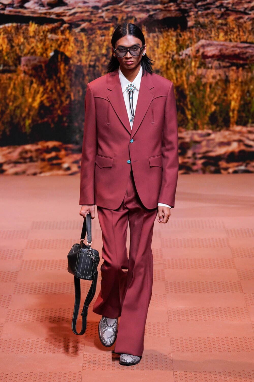 ルイ・ヴィトン(LOUIS VUITTON) 2024-25年秋冬メンズコレクション  - 写真54