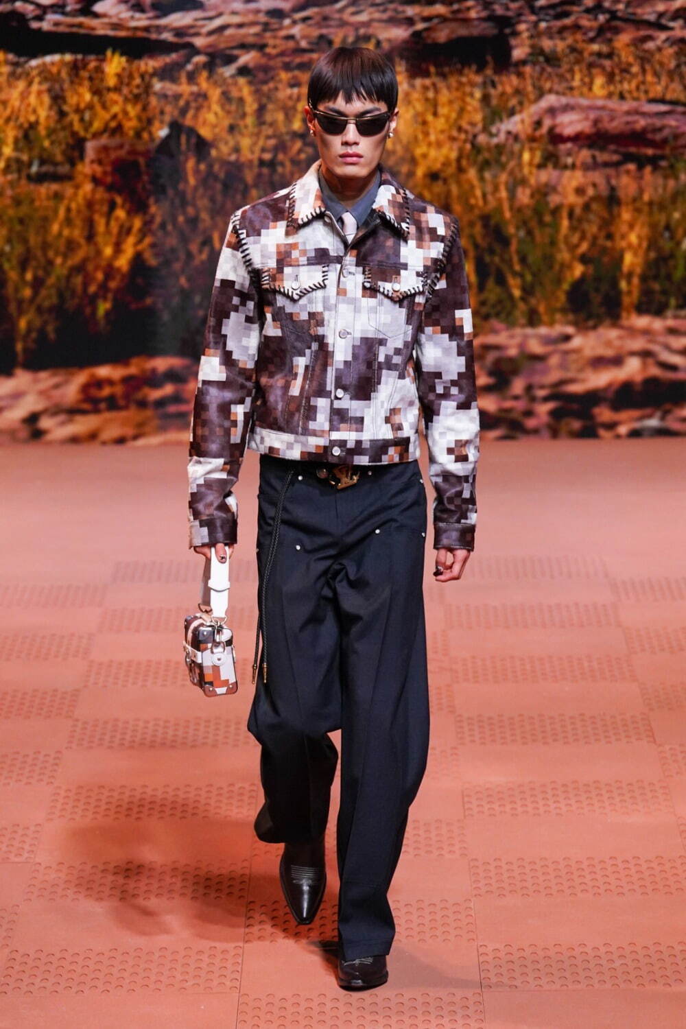 ルイ・ヴィトン(LOUIS VUITTON) 2024-25年秋冬メンズコレクション  - 写真56