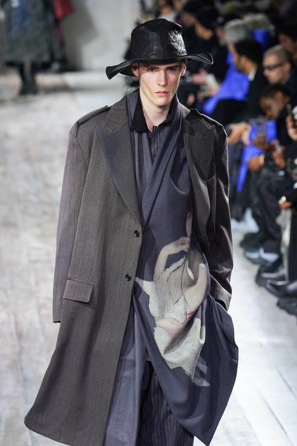 ヨウジヤマモト(Yohji Yamamoto) 2024-25年秋冬メンズコレクション  - 写真8