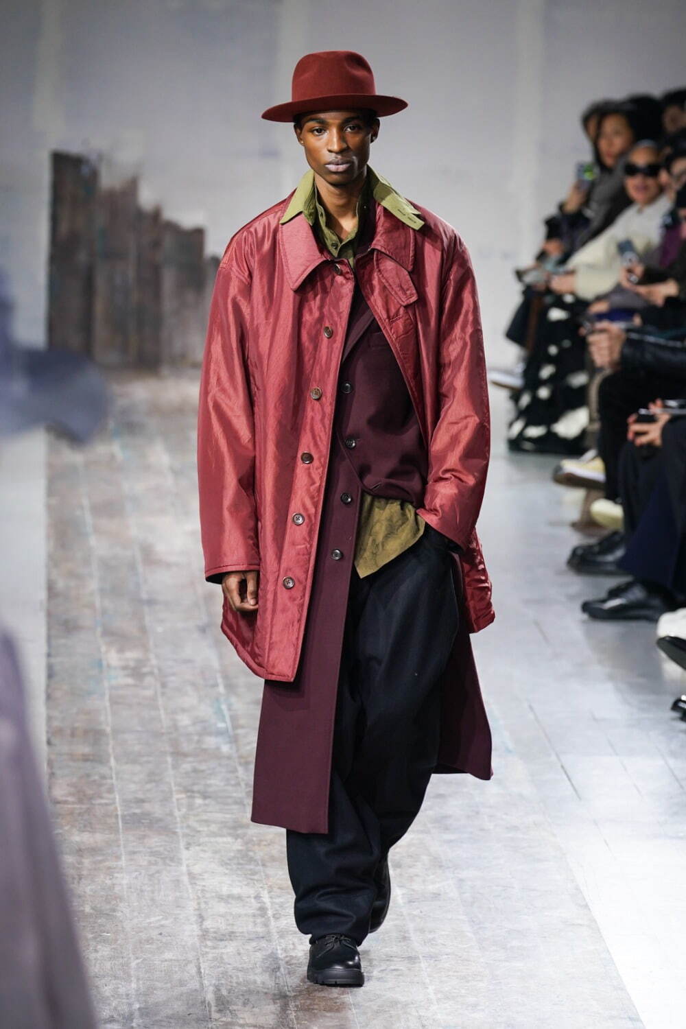 ヨウジヤマモト(Yohji Yamamoto) 2024-25年秋冬メンズコレクション  - 写真9