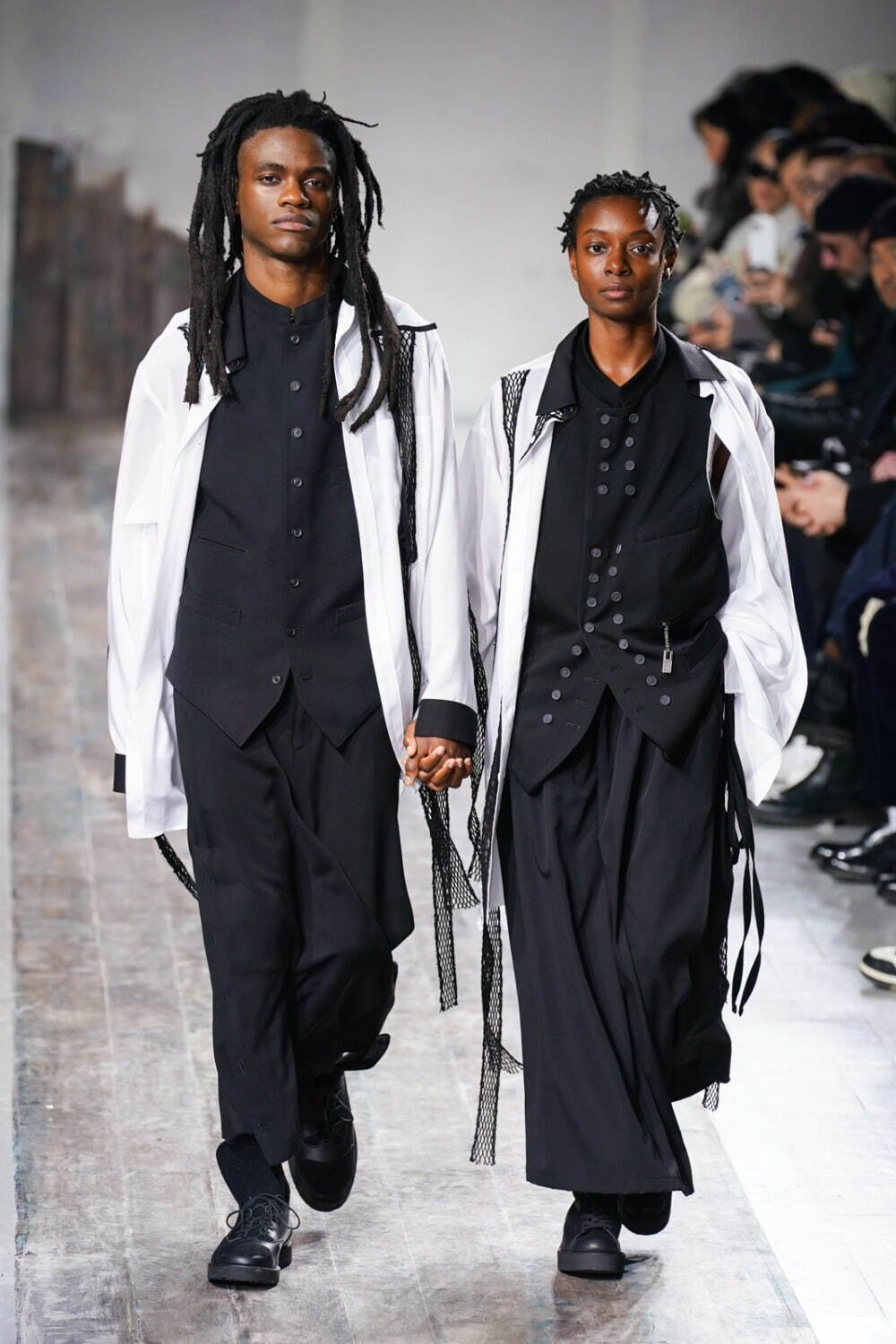 ヨウジヤマモト(Yohji Yamamoto) 2024-25年秋冬メンズコレクション  - 写真58