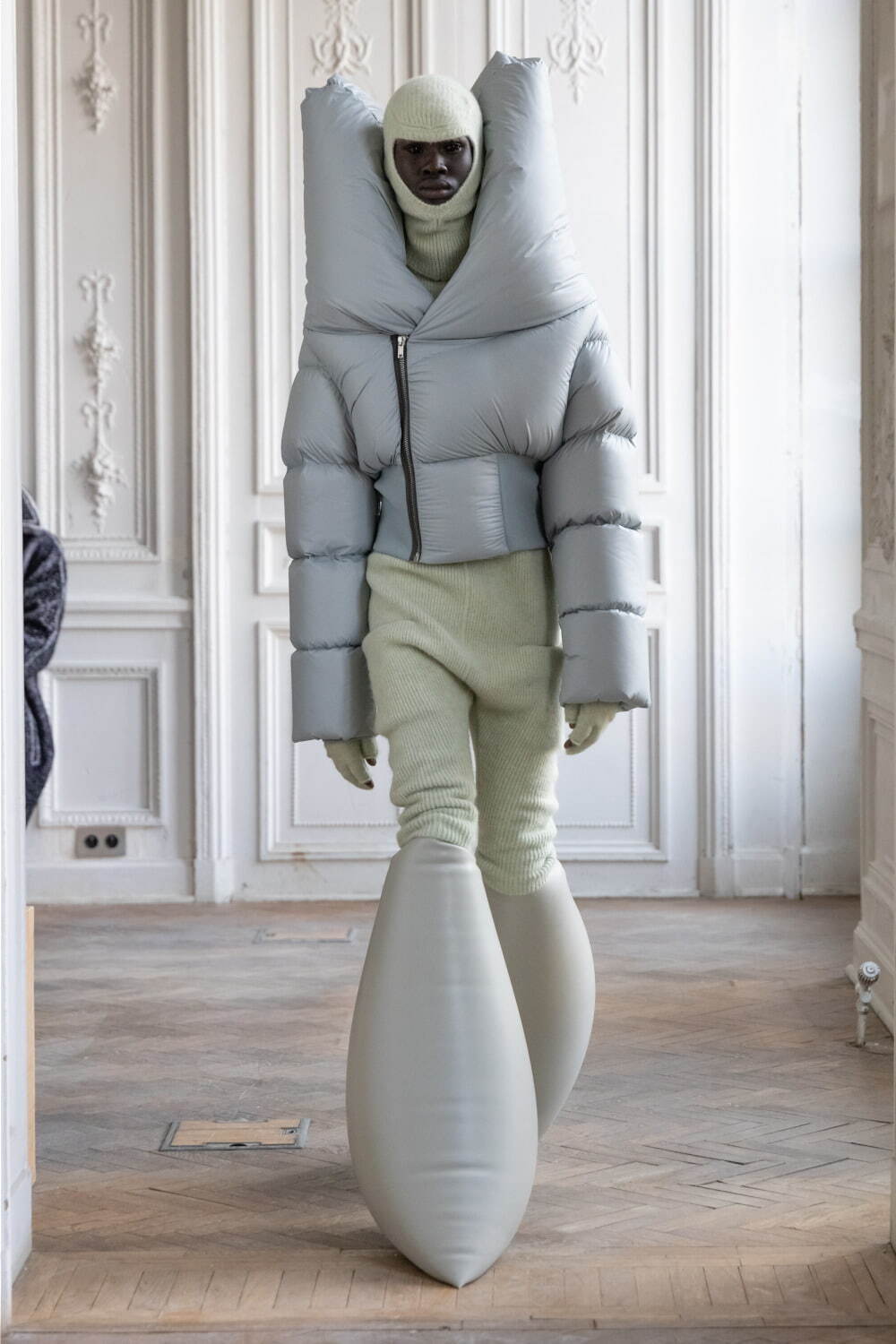 リック・オウエンス(Rick Owens) 2024-25年秋冬メンズコレクション  - 写真6