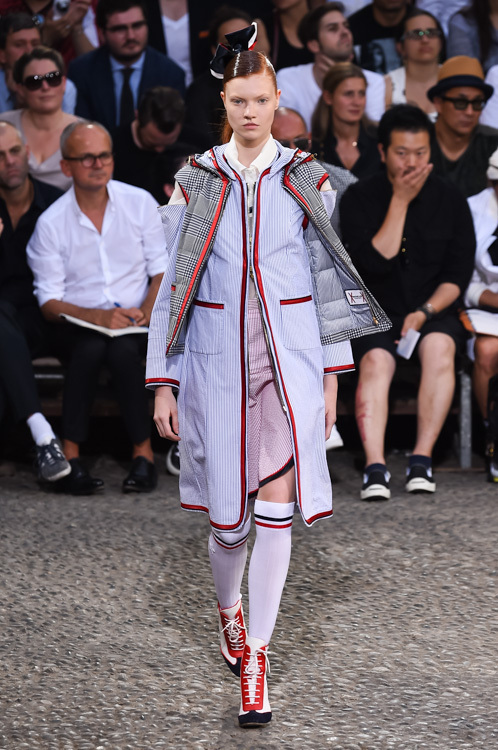 モンクレール ガム・ブルー(MONCLER GAMME BLEU) 2015年春夏ウィメンズ&メンズコレクション  - 写真17