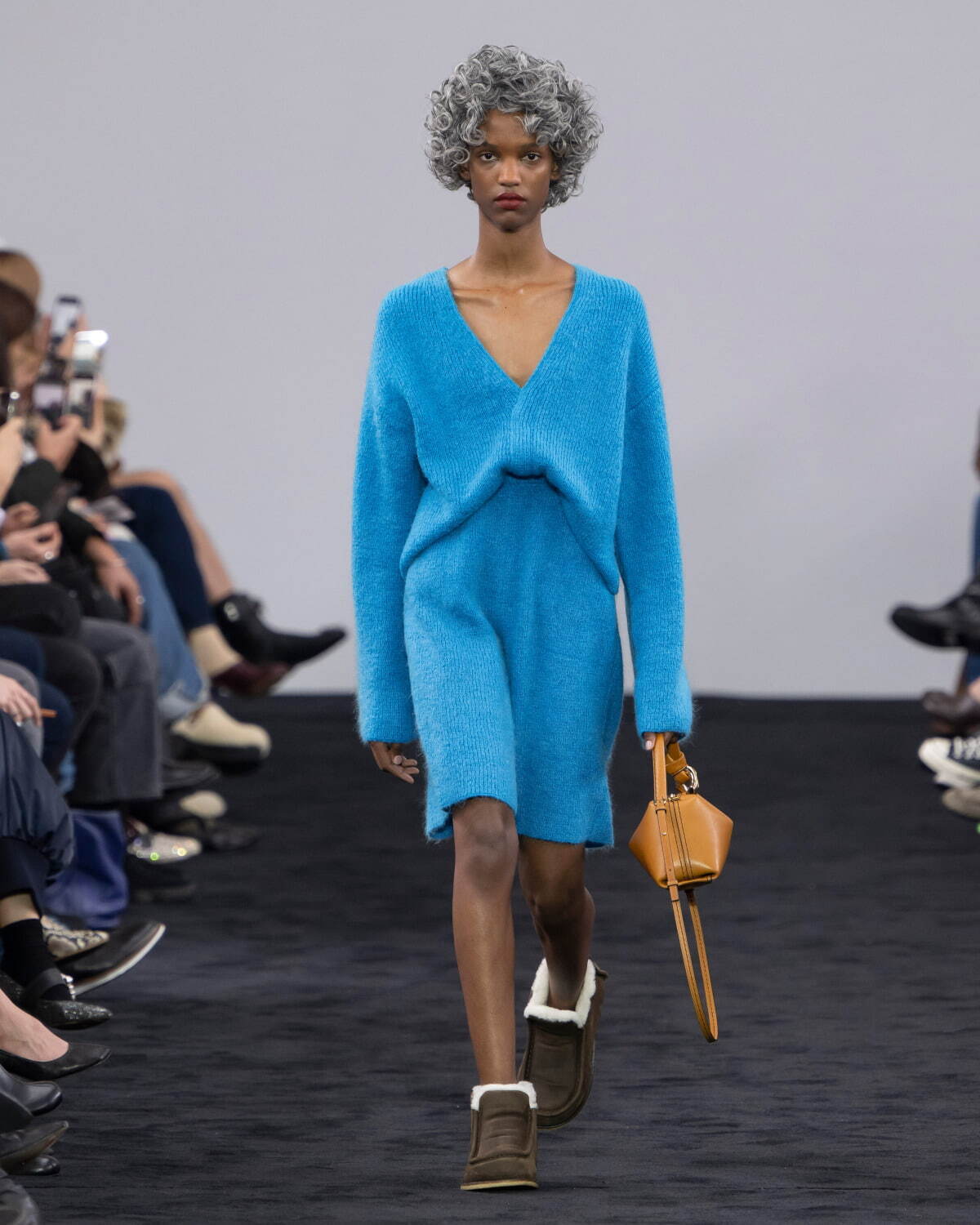 JW アンダーソン(JW Anderson) 2024-25年秋冬ウィメンズコレクション  - 写真9