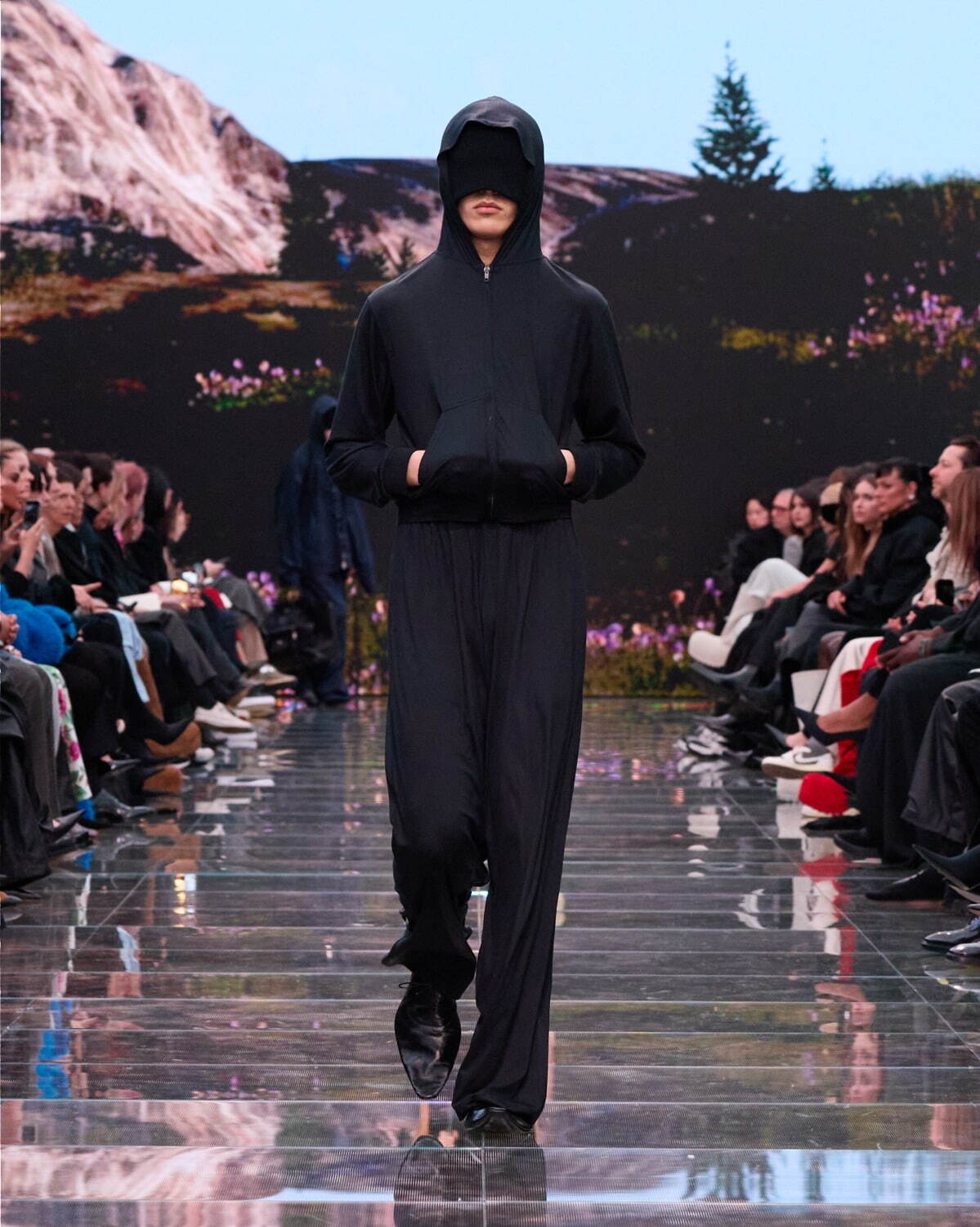 バレンシアガ(BALENCIAGA) 2024年冬ウィメンズ&メンズコレクション  - 写真23