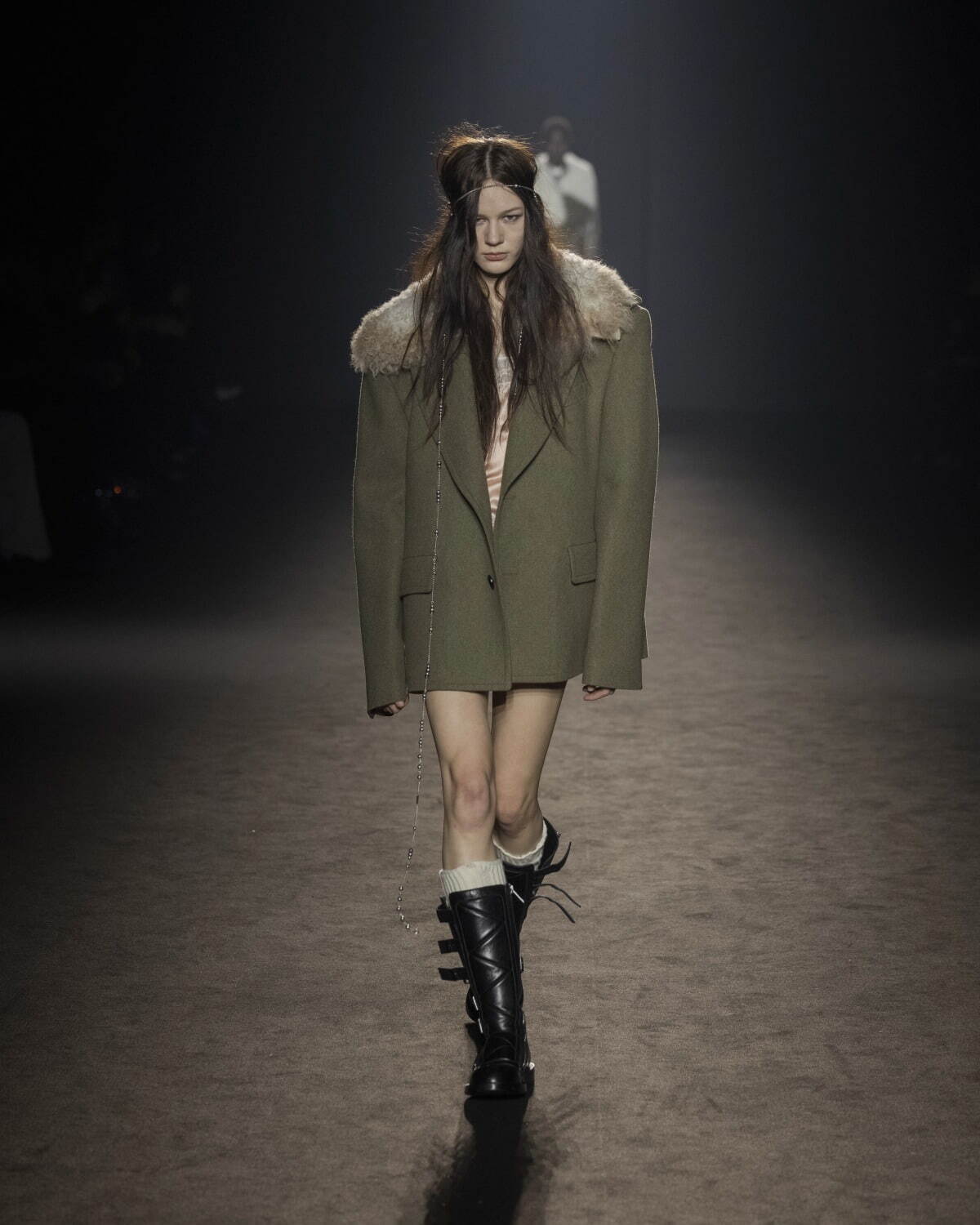 アン ドゥムルメステール(ANN DEMEULEMEESTER) 2024-25年秋冬ウィメンズ&メンズコレクション  - 写真11