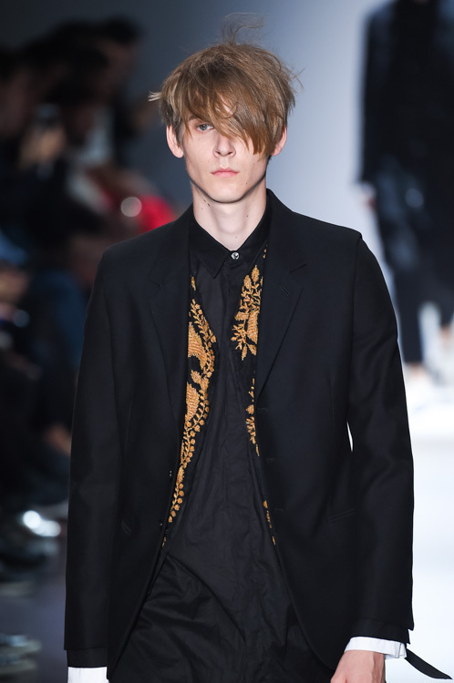 アン ドゥムルメステール(ANN DEMEULEMEESTER) 2015年春夏メンズコレクション  - 写真43