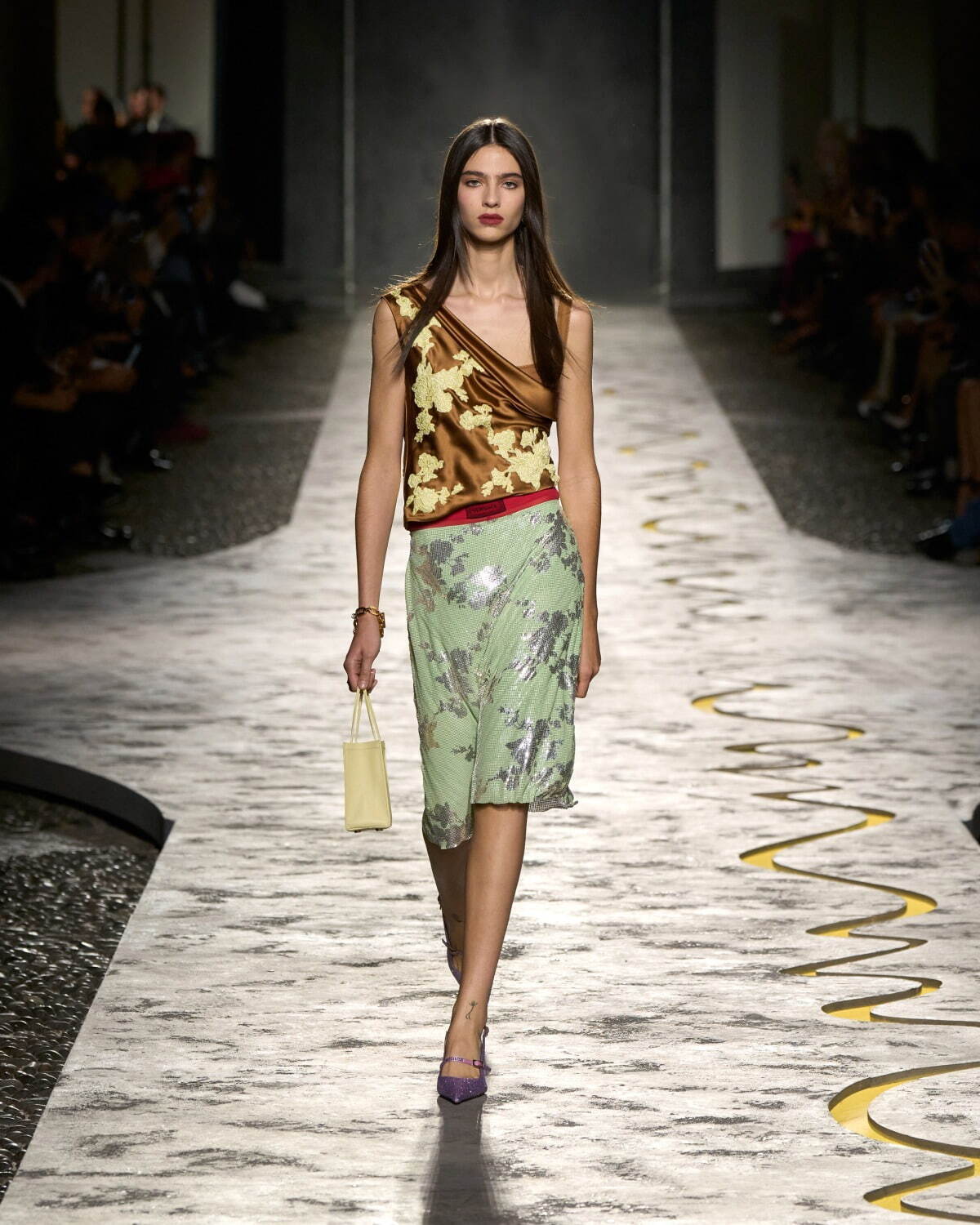 ヴェルサーチェ(VERSACE) 2025年春夏ウィメンズ&メンズコレクション  - 写真63