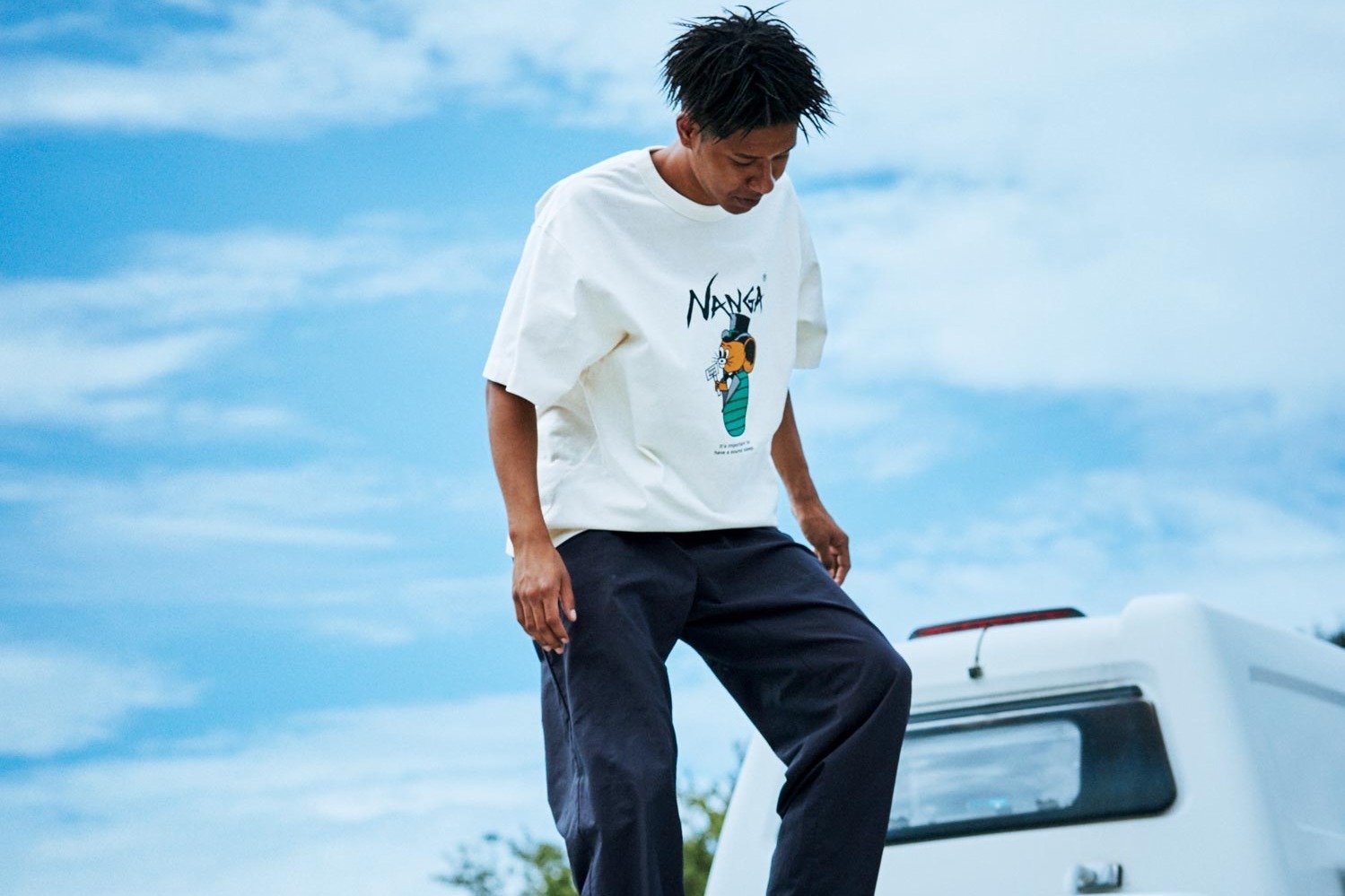 NANGA×Jerry Ukai ECO HYBRID Sleeping Jerry Marquez TEE 6,600円