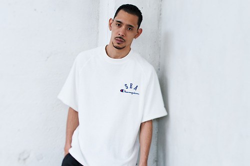 チャンピオン × ウィンダンシー「リバース ウィーブ」スウェットの半袖シャツやロゴTシャツ