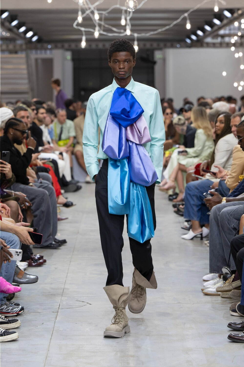 JW アンダーソン(JW Anderson) 2025年春夏ウィメンズ&メンズコレクション  - 写真36