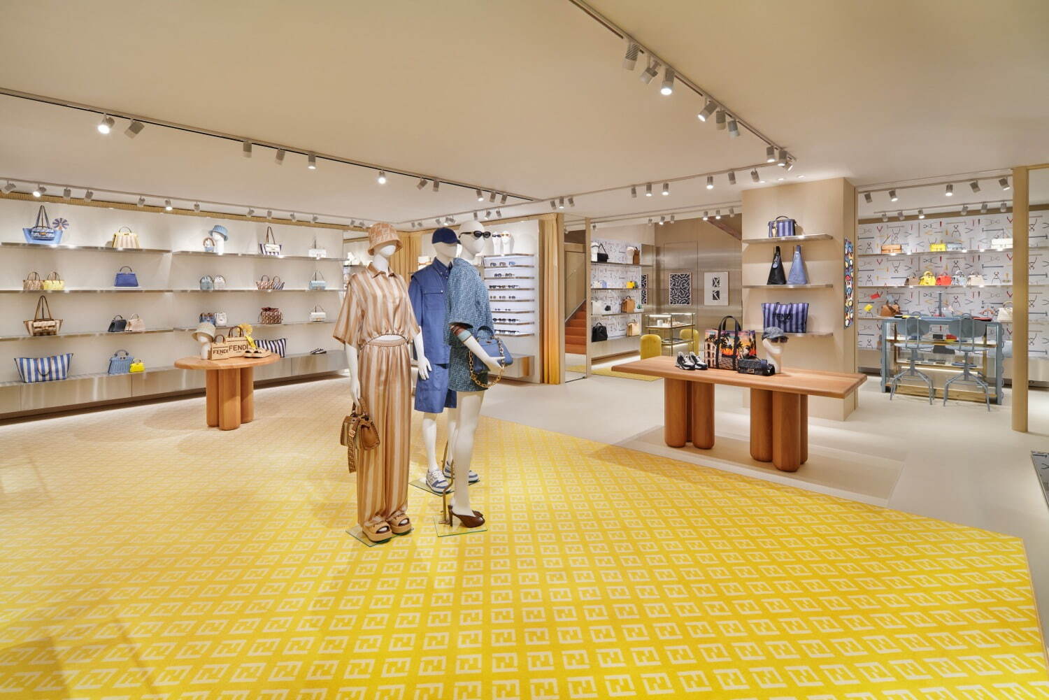 フェンディ(FENDI) フェンディ 大阪店｜写真2