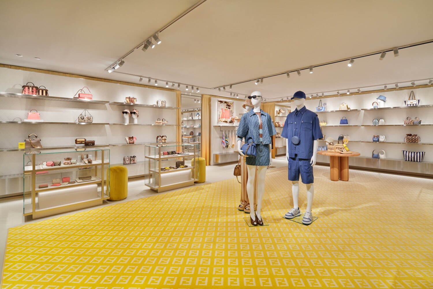 フェンディ(FENDI) フェンディ 大阪店｜写真3