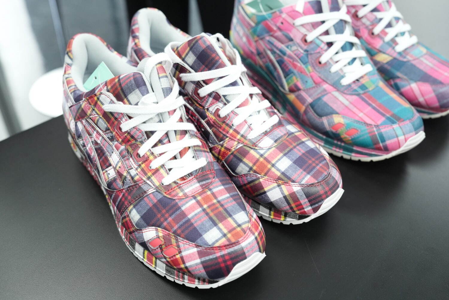 コム デ ギャルソン・シャツ(COMME des GARÇONS SHIRT), アシックス(ASICS) ゲルライト スリー｜写真7