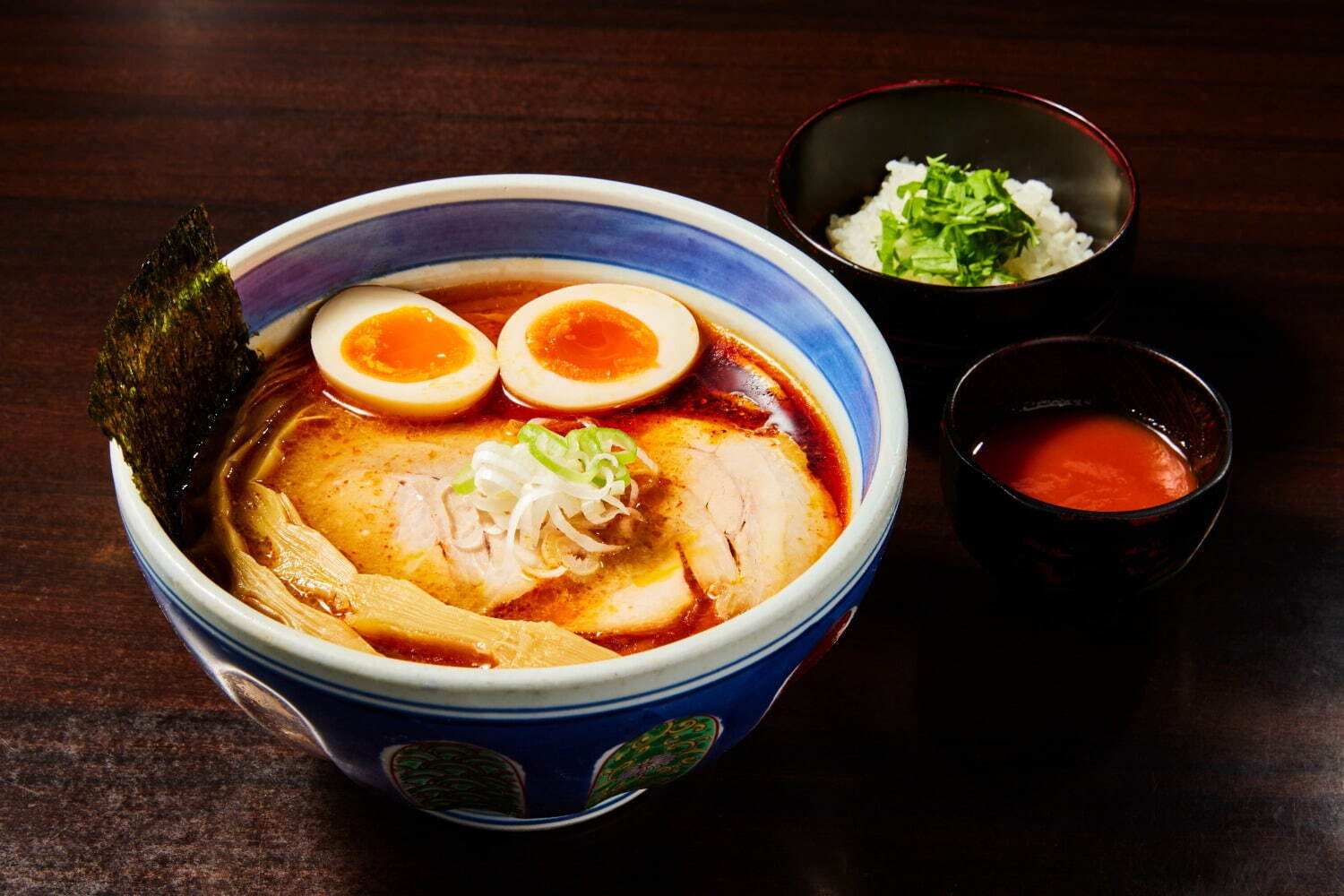 東京駅一番街「東京ラーメンストリート」に“旨辛×スタミナ”ラーメン集結、“痺れる”辛搾りらーめんなど｜写真8