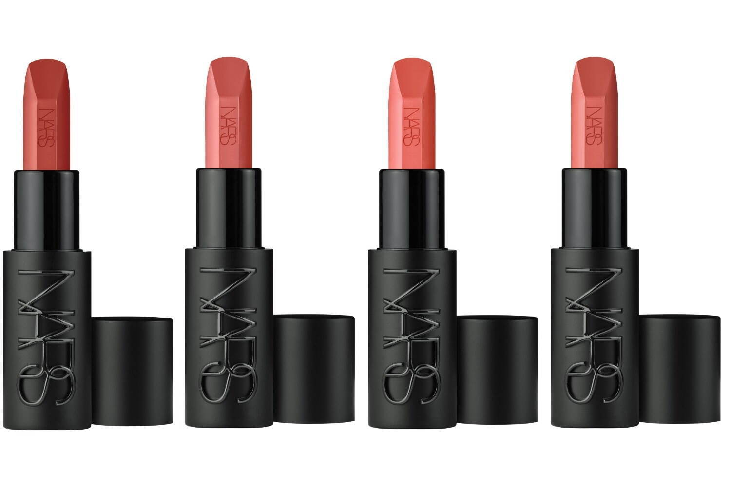 左から)「NARS エクスプリシット リップスティック」827,828,850,851 各5,280円(セット価格)＜新製品＞