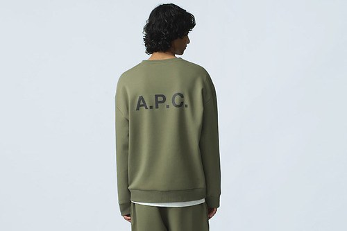 A.P.C.のロンハーマン限定スウェットセットアップ、軽量快適素材×リフレクターロゴ入りで